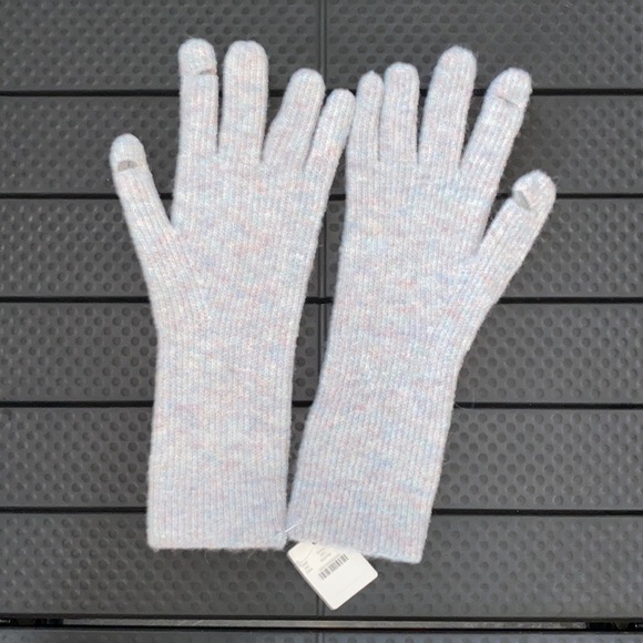 J. Crew Accessories - J.crew Ribbed texting gloves in supersoft yarn NWT